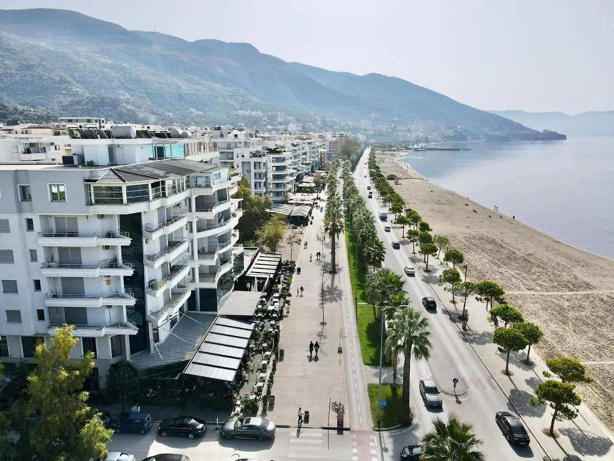 Marina Apartment فلورا